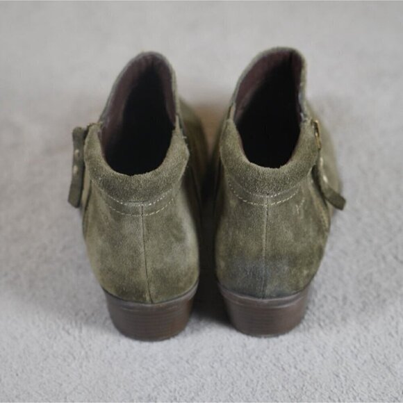 White Mountain Women's Suede Delaney Block Heel Booties 9.5M Western Classic - Picture 6 of 10